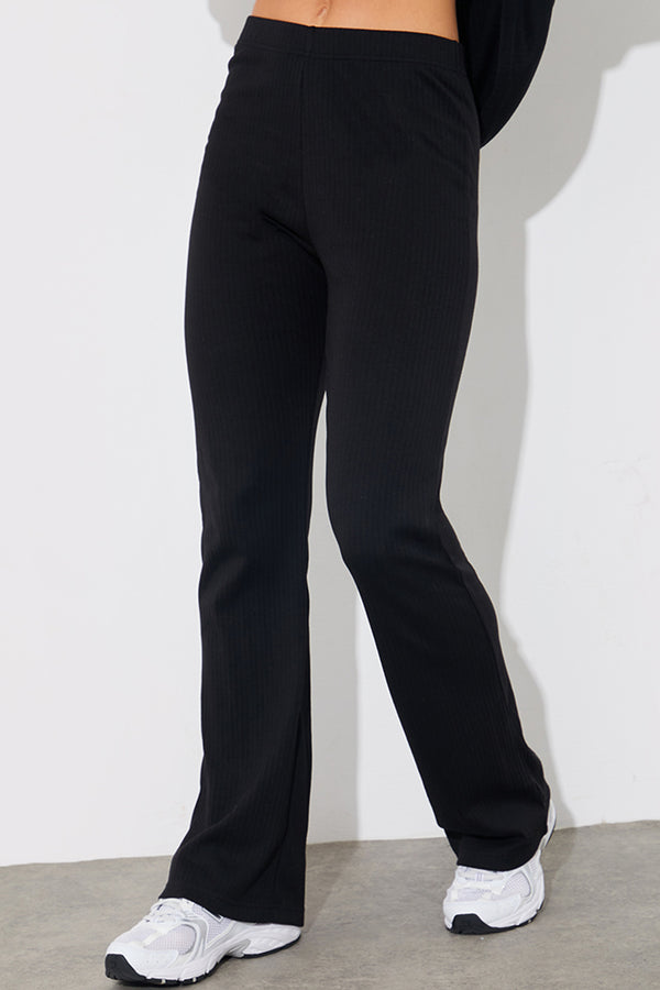 In The Style In The Style Short Sleeve T Shirt And Flare Leg Trouser Set Black