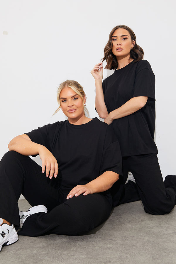 in the style In The Style Short Sleeve T Shirt And Flare Leg Trouser Set Black