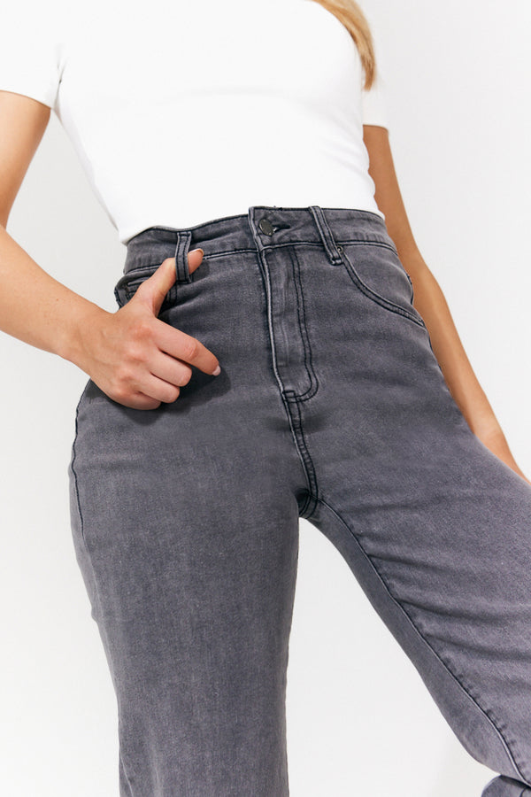 In The Style In The Style Sienna Straight Leg Jean Grey