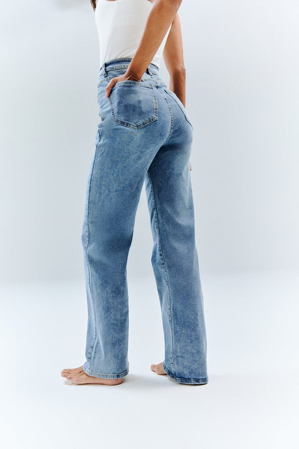 In The Style In The Style Sienna Straight Leg Jean Lightblue