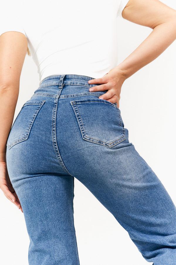 In The Style In The Style Sienna Straight Leg Jean Mid Blue