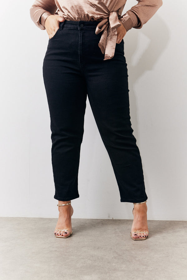 In The Style In The Style Straight Leg High Rise Ankle Grazer Jeans Black