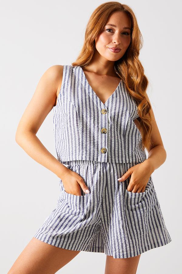 In The Style In The Style Stripe Elasticated Waist Shorts Blue