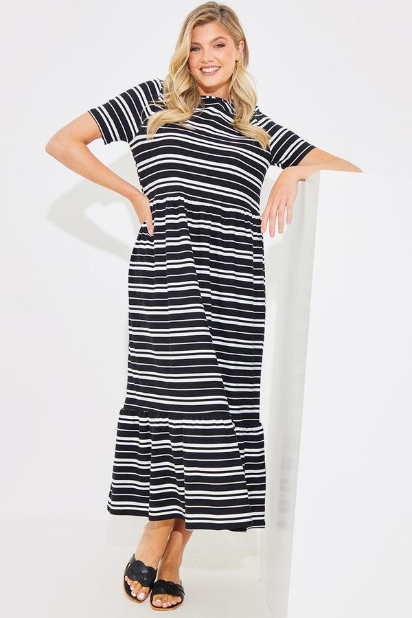 in the style In The Style Stripe Smock Midaxi Dress Black