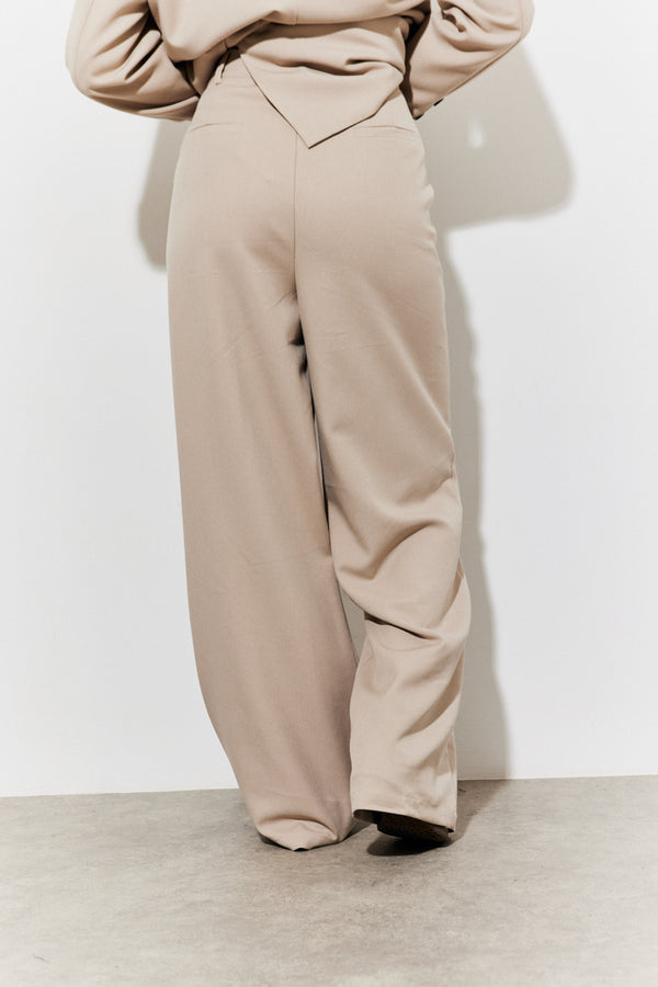 In The Style In The Style Tailored High Waist Trousers Taupe