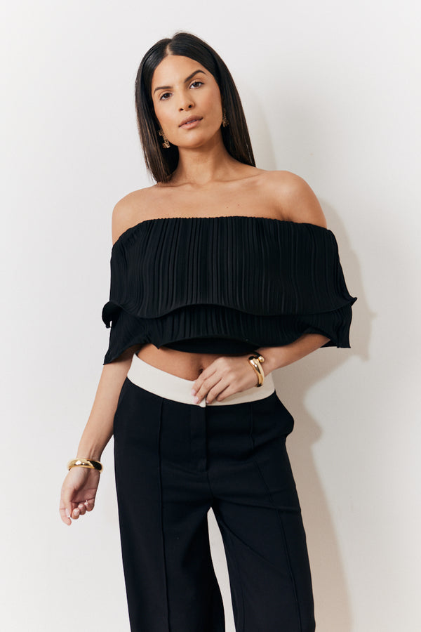 in the style In The Style Ultimate Ruffle Bandeau Top Black