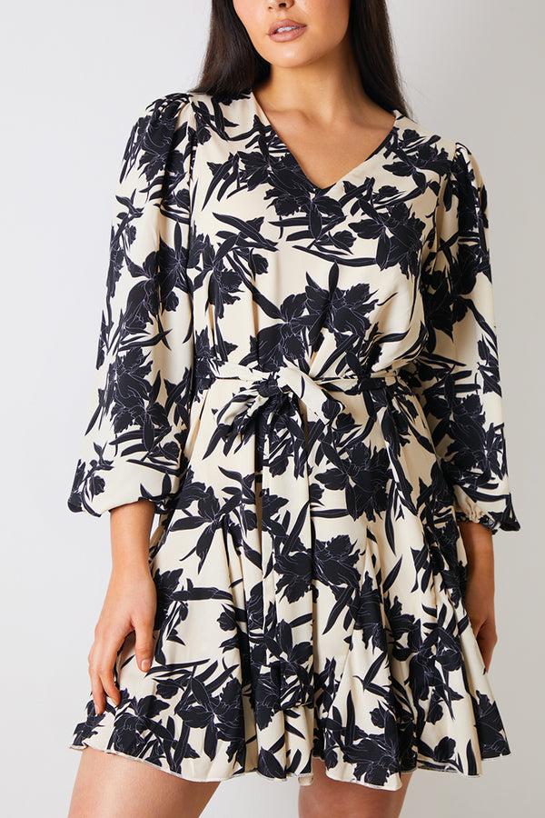 In The Style In The Style V Neck Balloon Sleeve Godet Mini Dress Stone