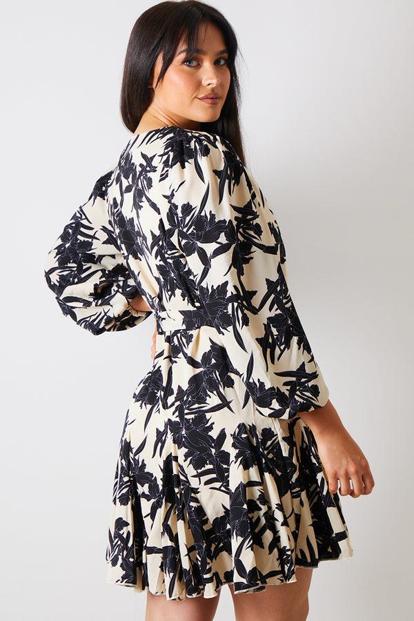 In The Style In The Style V Neck Balloon Sleeve Godet Mini Dress Stone