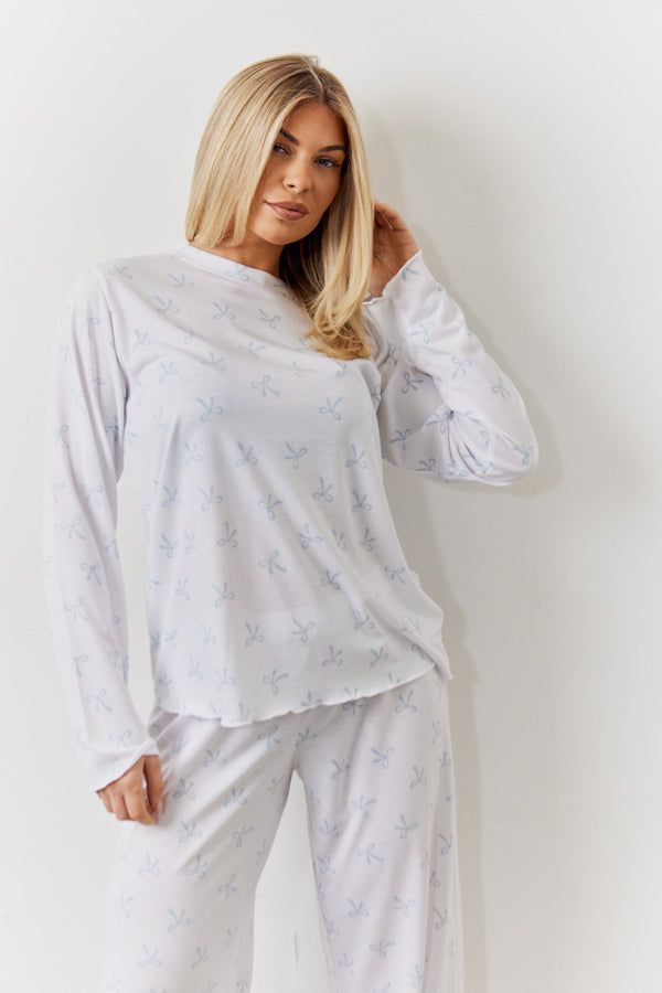 In The Style In The Style White Bow Print Long Sleeve Top And Trouser PJ Set White