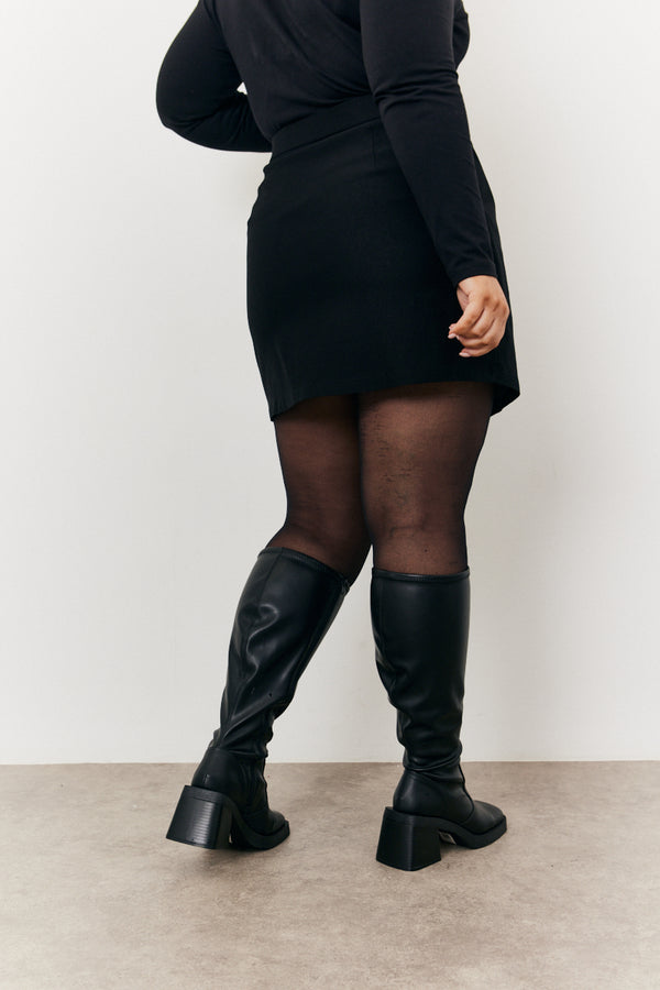 In The Style In The Style Wrap Asymmetric Mini Skirt Black