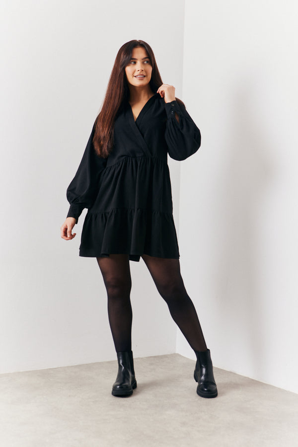 In The Style In The Style Wrap Front V-Neck Smock Dress Black