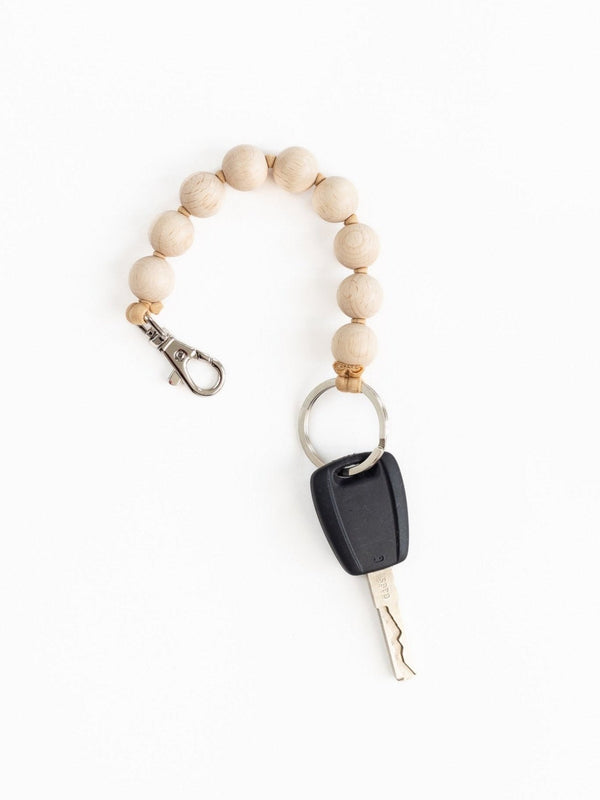 ina seifart BIG Perlen short