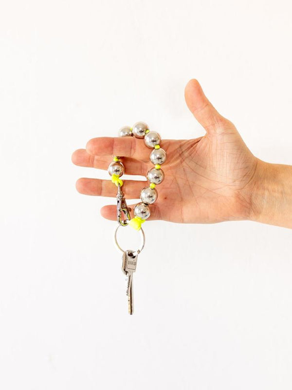 ina seifart BIG Perlen short