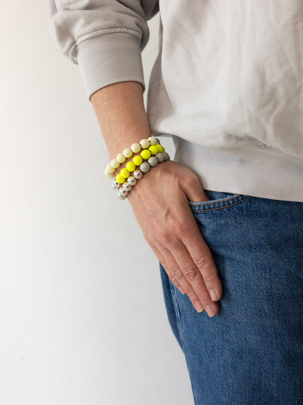 ina seifart Perlen silver/wood bracelet