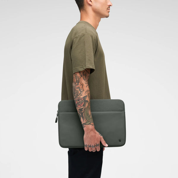 Incase Incase A.R.C. Sleeve For 16-inch Laptop Black