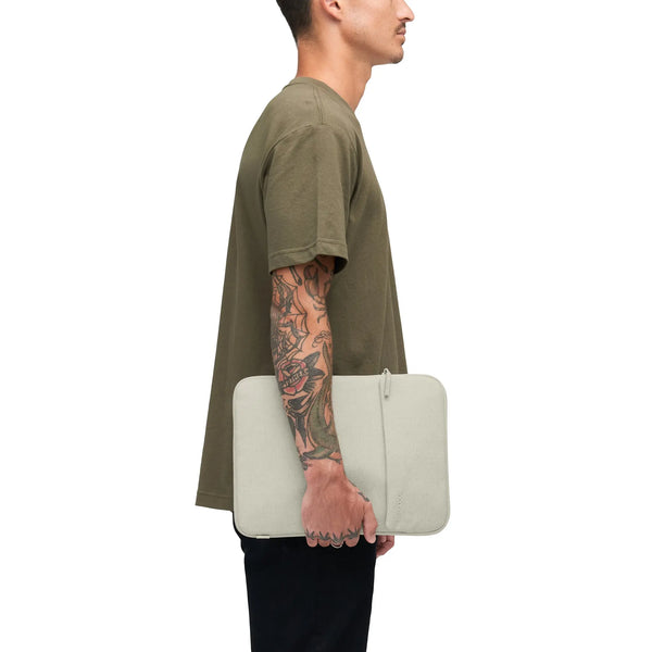 Incase Incase Crosstown Sleeve With 14-inch Laptop Black