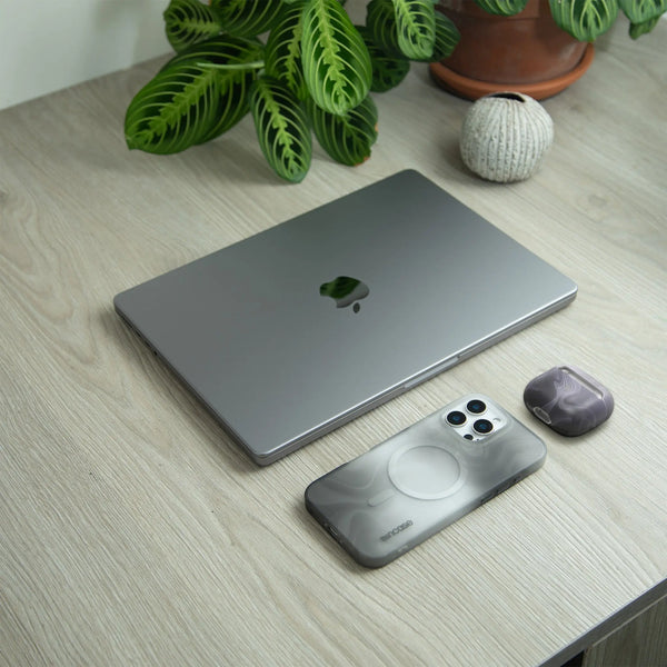 Incase Halo Case For AirPods 4 Oil Slick Lilac