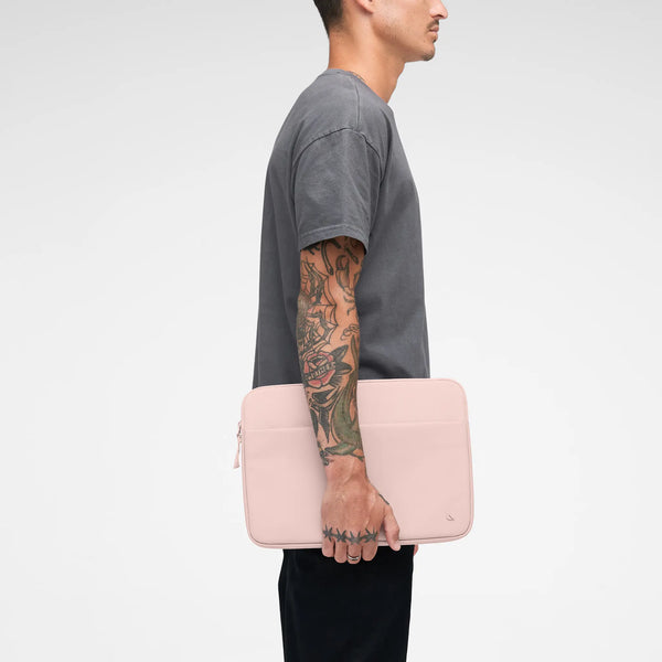 Incase Incase A.R.C. Sleeve For 14-inch Laptop Navy