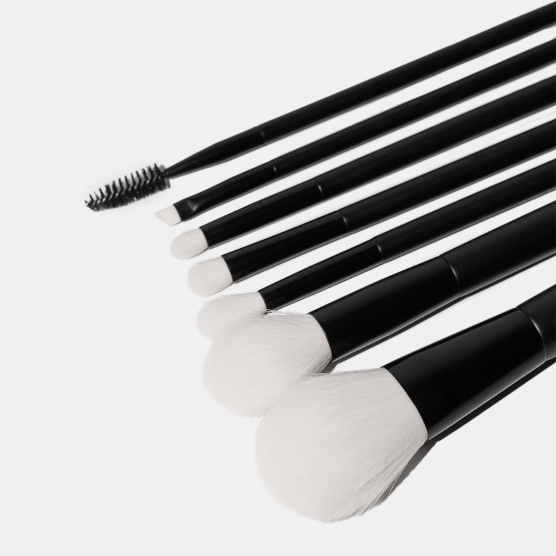 Inglot Brush Tube Makeup Set (Black)