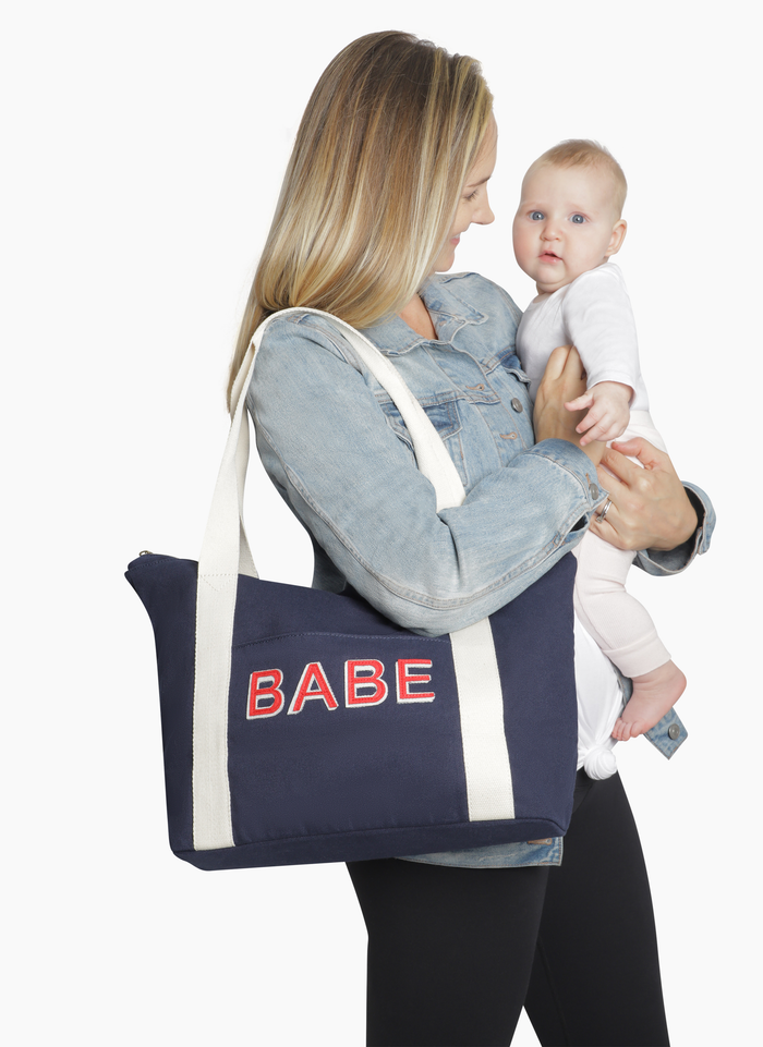 Ingrid & Isabel Babe Weekender Maternity Bag Navy