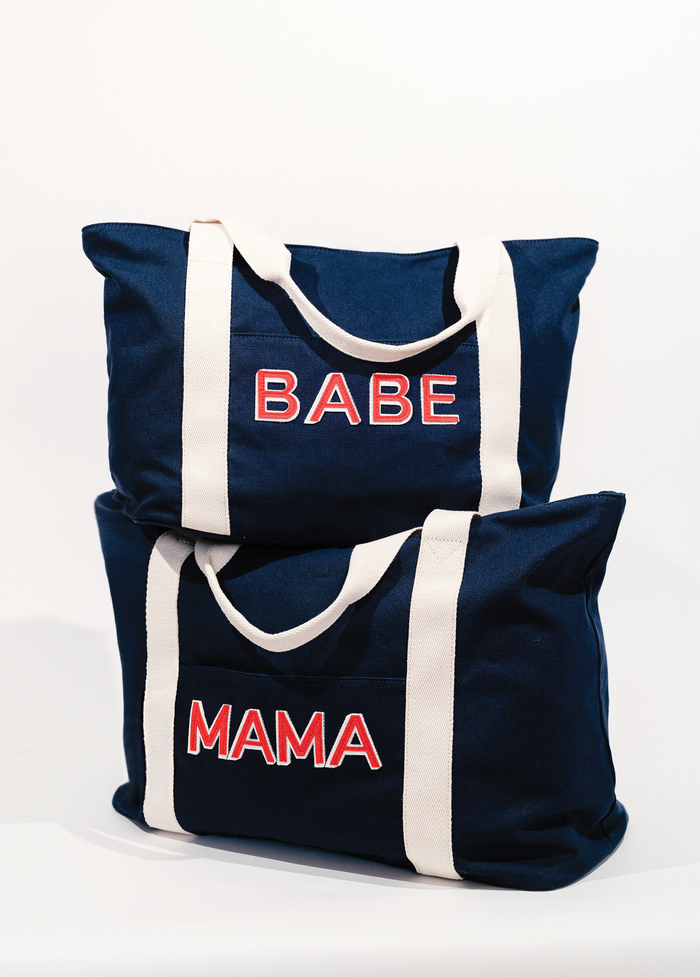 Ingrid & Isabel Babe Weekender Maternity Bag Navy