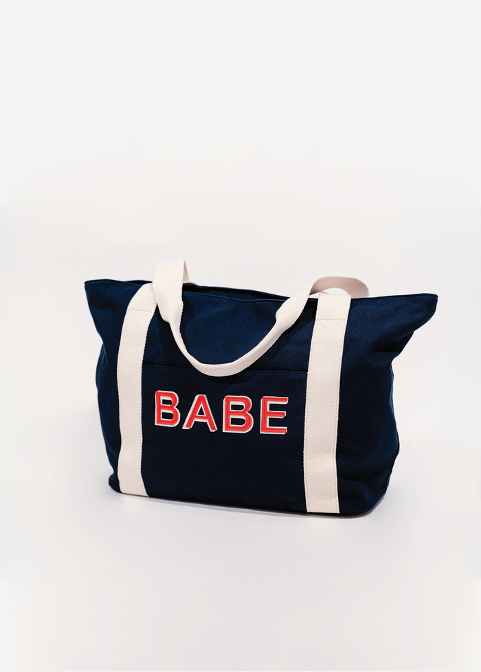 ingrid & isabel Babe Weekender Maternity Bag Navy ingrid & isabel Babe Weekender Maternity Bag Navy