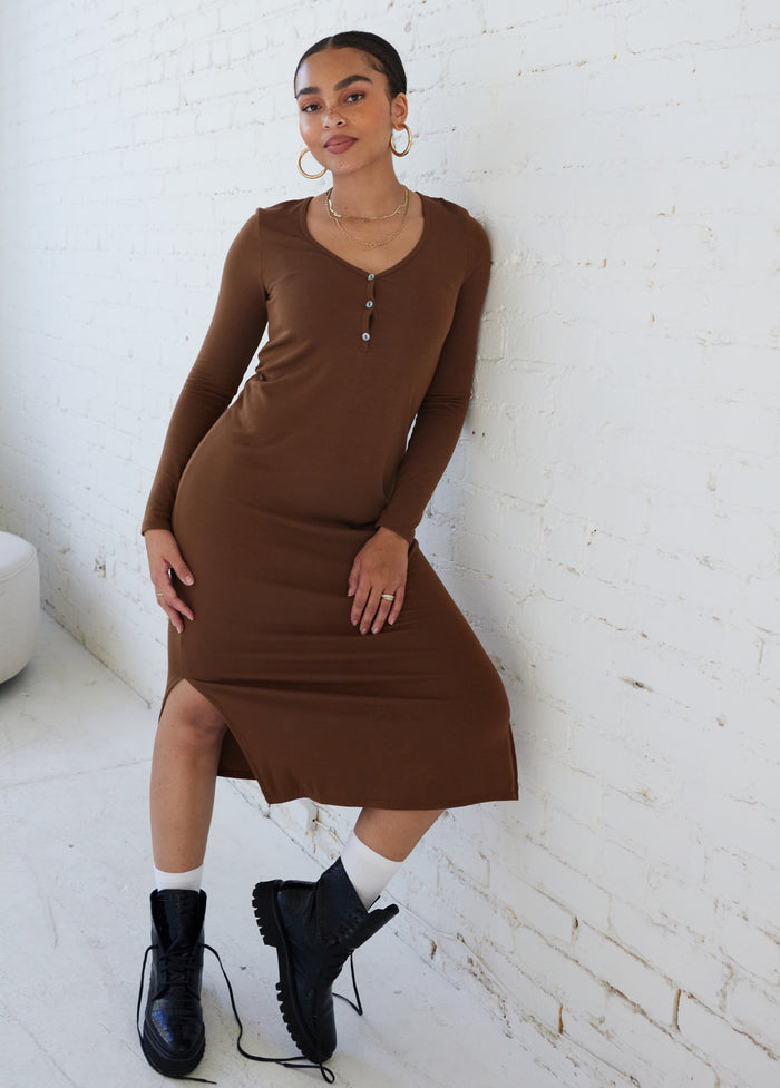 Ingrid & Isabel Henley Maternity Dress Chestnut