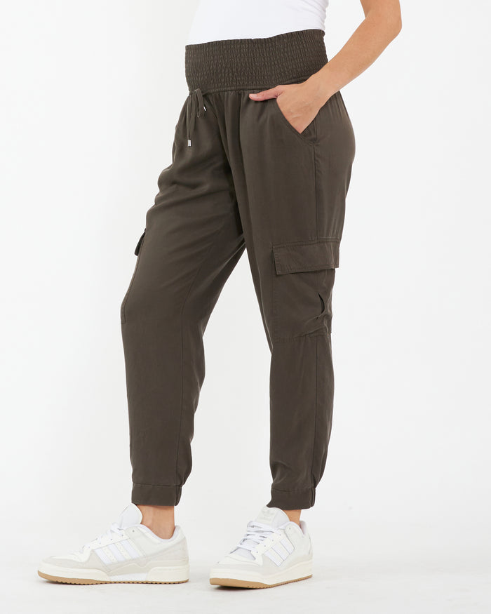 ingrid & isabel Ripe Maternity Tencel Off Duty Cargo Pocket Pant Brown Chocolate