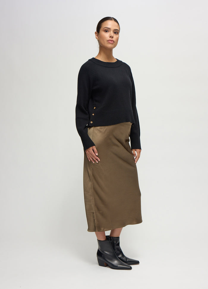 Ingrid & Isabel The Cozy Contour Maternity Sweater Champagne