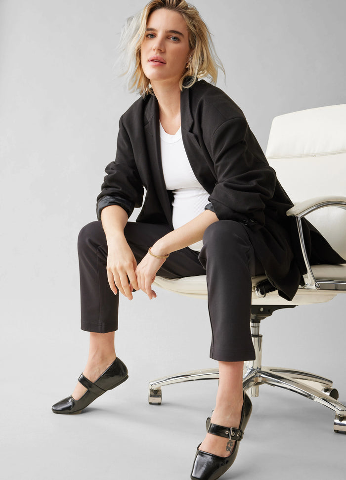 Ingrid & Isabel The Essential Black Ponte Maternity Pant Black
