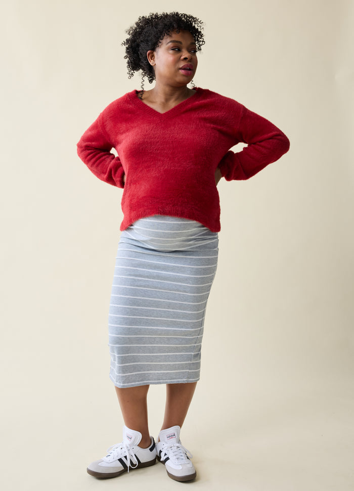 Ingrid & Isabel The Fluffy Maternity + Postpartum Sweater Dahlia