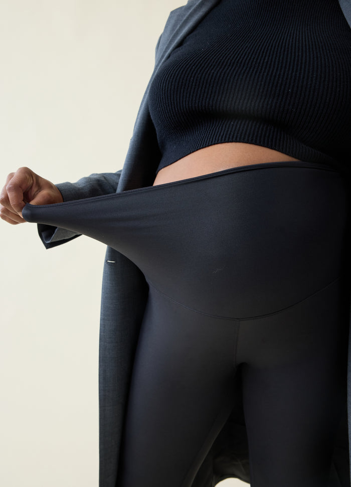 Ingrid & Isabel The Glossy Everywear Black Maternity Legging Black
