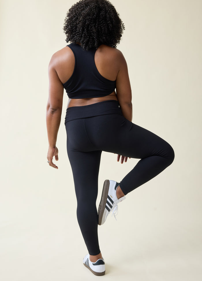 Ingrid & Isabel The Luxe Rib Maternity + Postpartum Legging Black