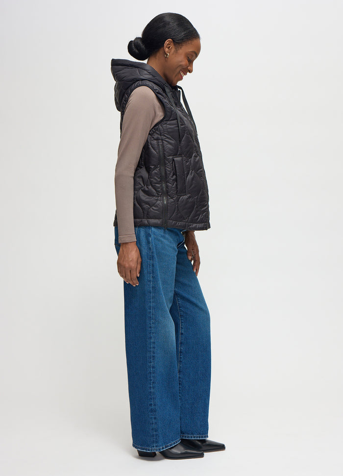 Ingrid & Isabel The Quilted Layer Grow With You Side Zip Maternity Vest Black