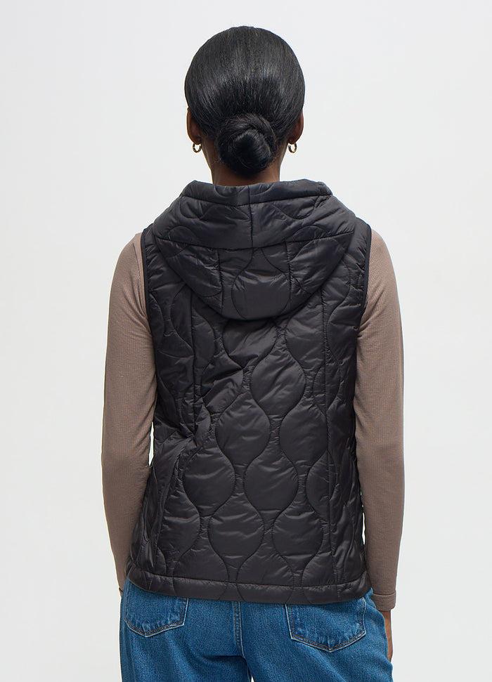Ingrid & Isabel The Quilted Layer Grow With You Side Zip Maternity Vest Black
