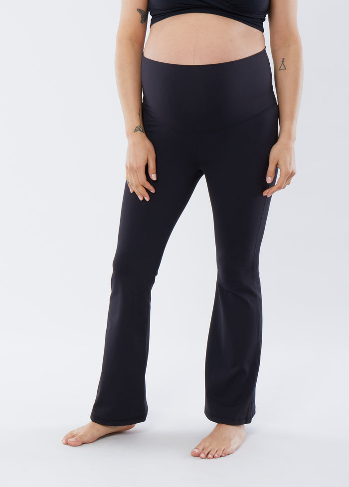 ingrid & isabel The Ultimate Flare Maternity + Postpartum Black Legging Black