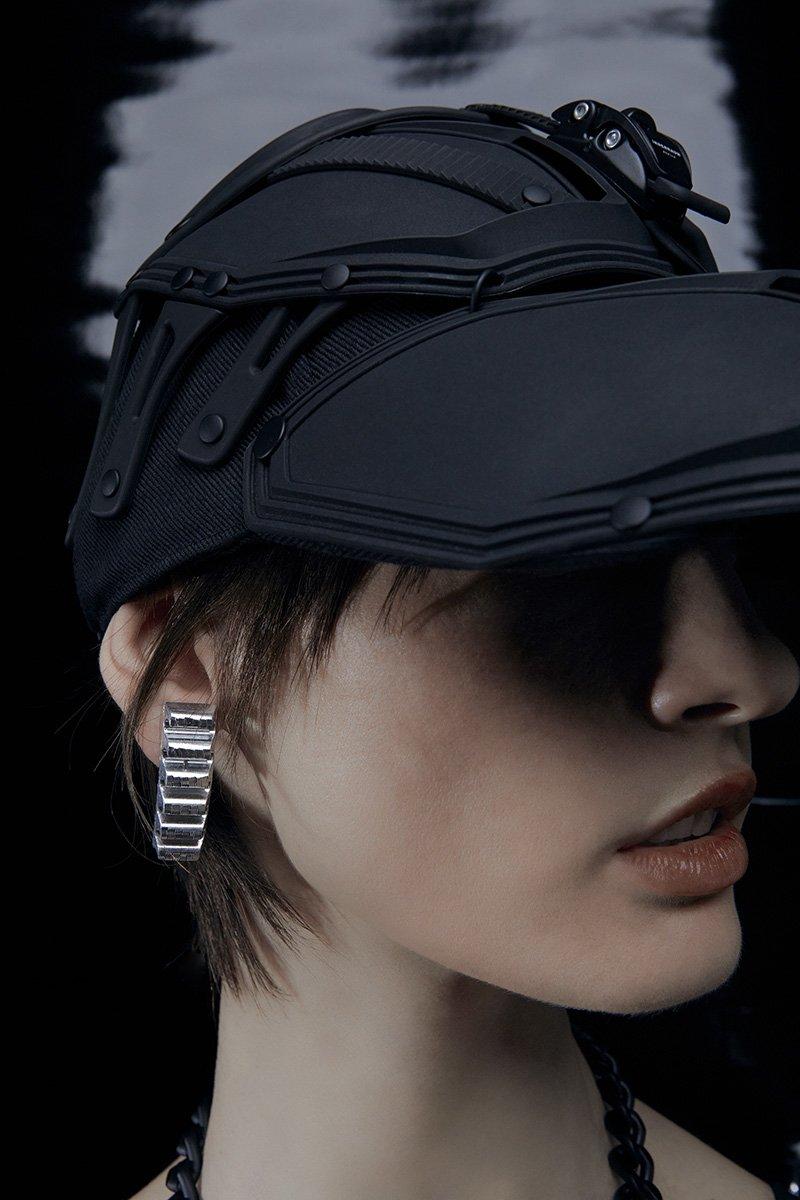 Innerraum Berlin OBJECT EA9 EARRING SILVER + SILVER