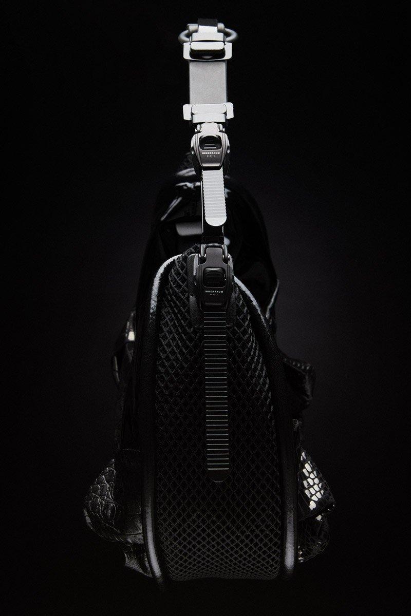 Innerraum Berlin INNERRAUM X JUNYA WATANABE – HALF MOON BAG BLACK + BLACK