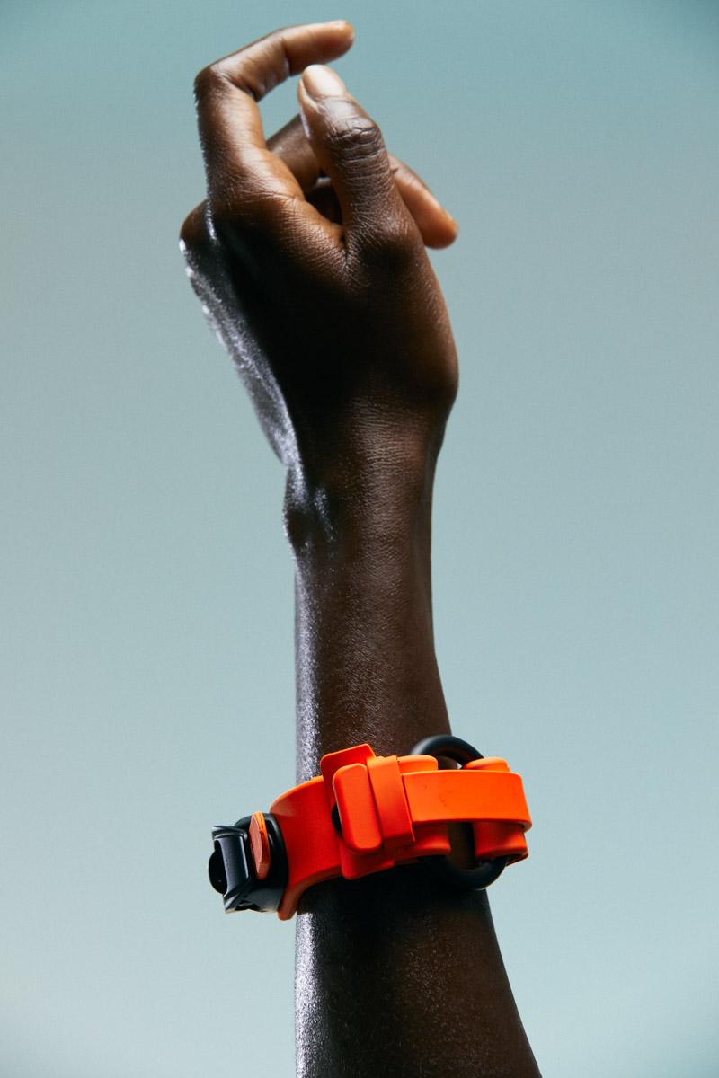 Innerraum Berlin OBJECT B01 1-RING-BRACELET NEON ORANGE + BLACK MATT