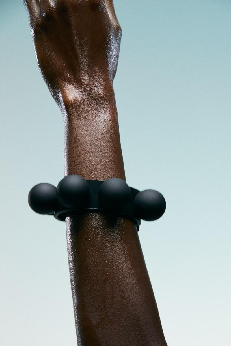 Innerraum Berlin OBJECT B07 ASTEROID BRACELET BLACK MATT + BLACK MATT