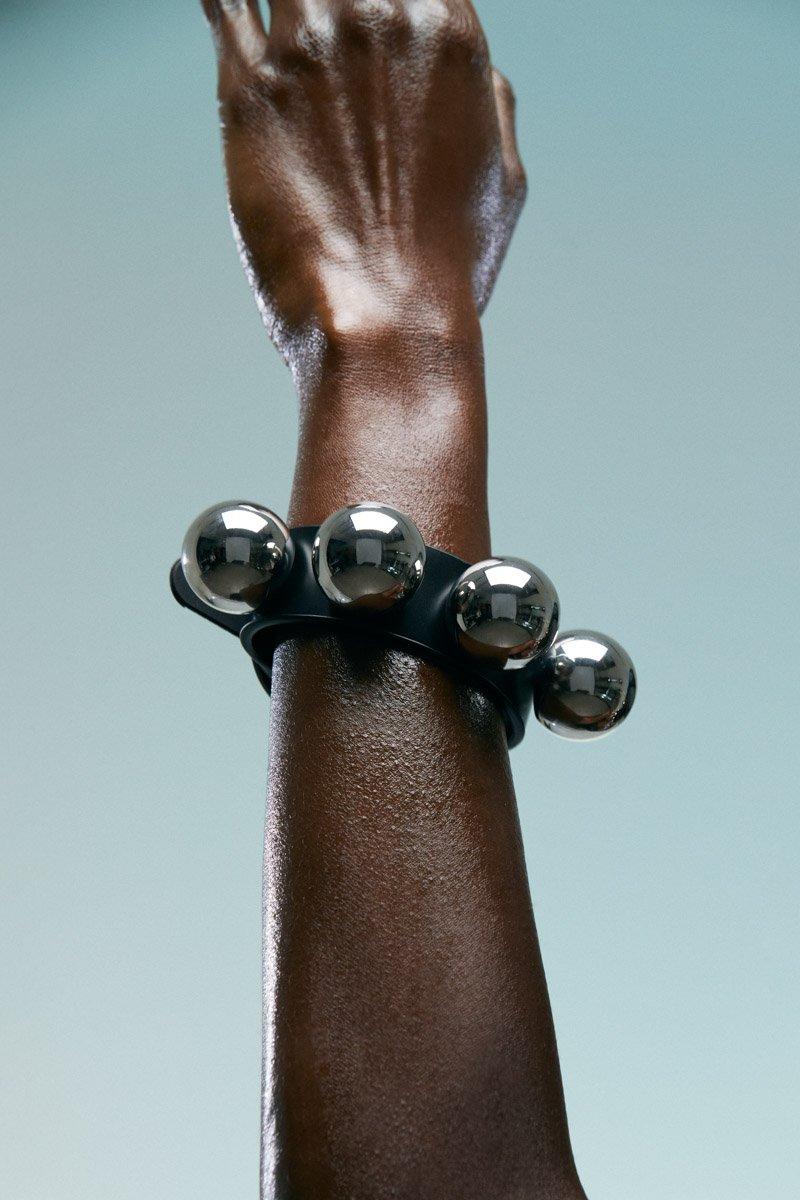 Innerraum Berlin OBJECT B07 ASTEROID BRACELET SILVER + BLACK MATT