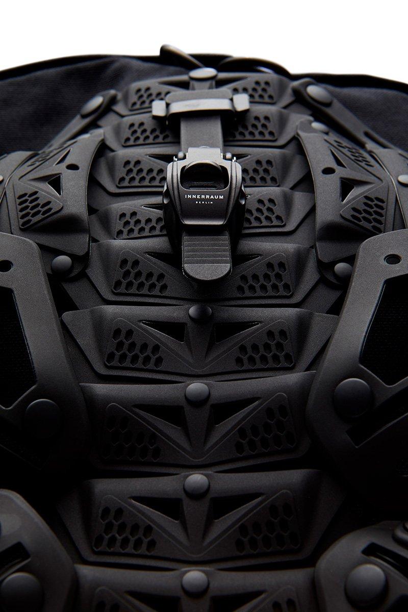 Innerraum Berlin OBJECT BP1 BACKPACK BLACK MATT + BLACK MATT
