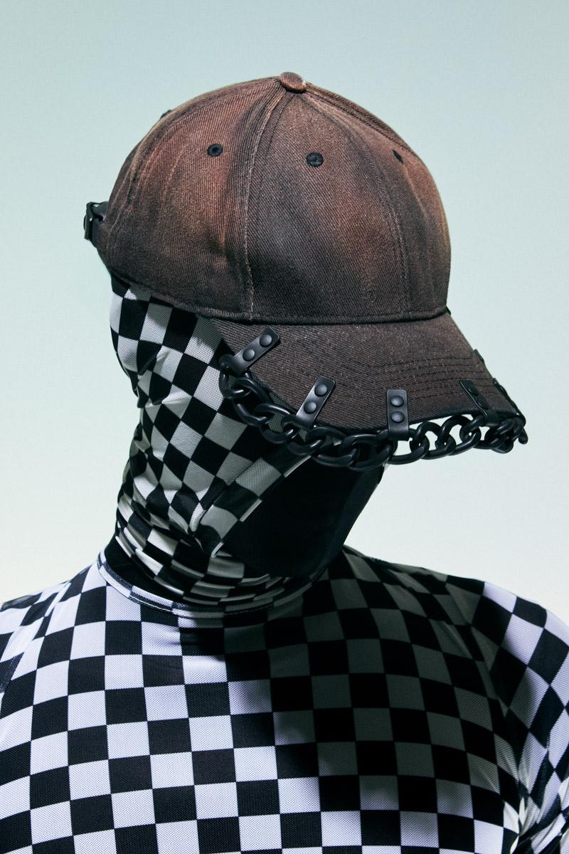 Innerraum Berlin OBJECT C14 CHAIN CAP DISTRESSED BLACK + BLACK MATT