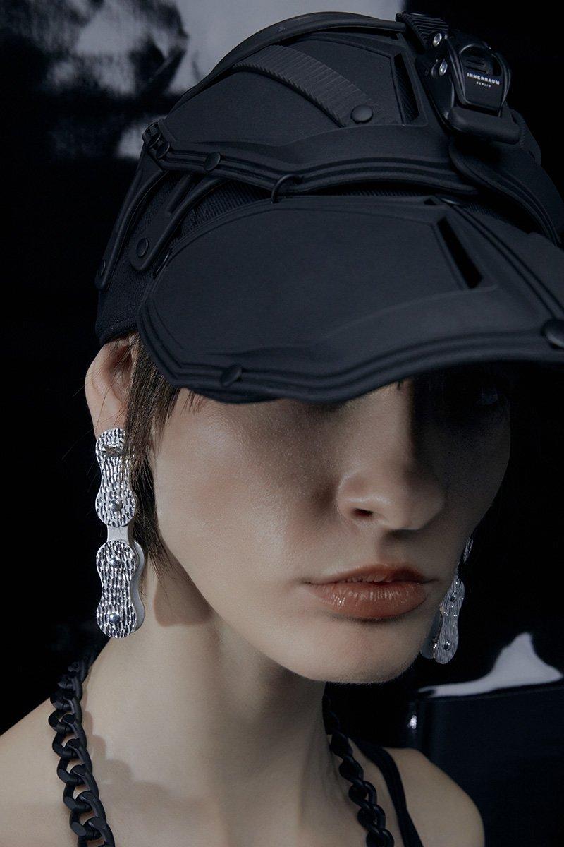 Innerraum Berlin OBJECT E10 BIKE CHAIN EARRING SILVER + SILVER