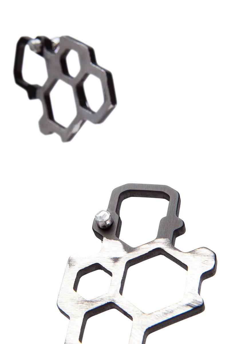 Innerraum Berlin OBJECT E11 INDUSTRIAL EARRINGS DISTRESSED BLACK + BLACK