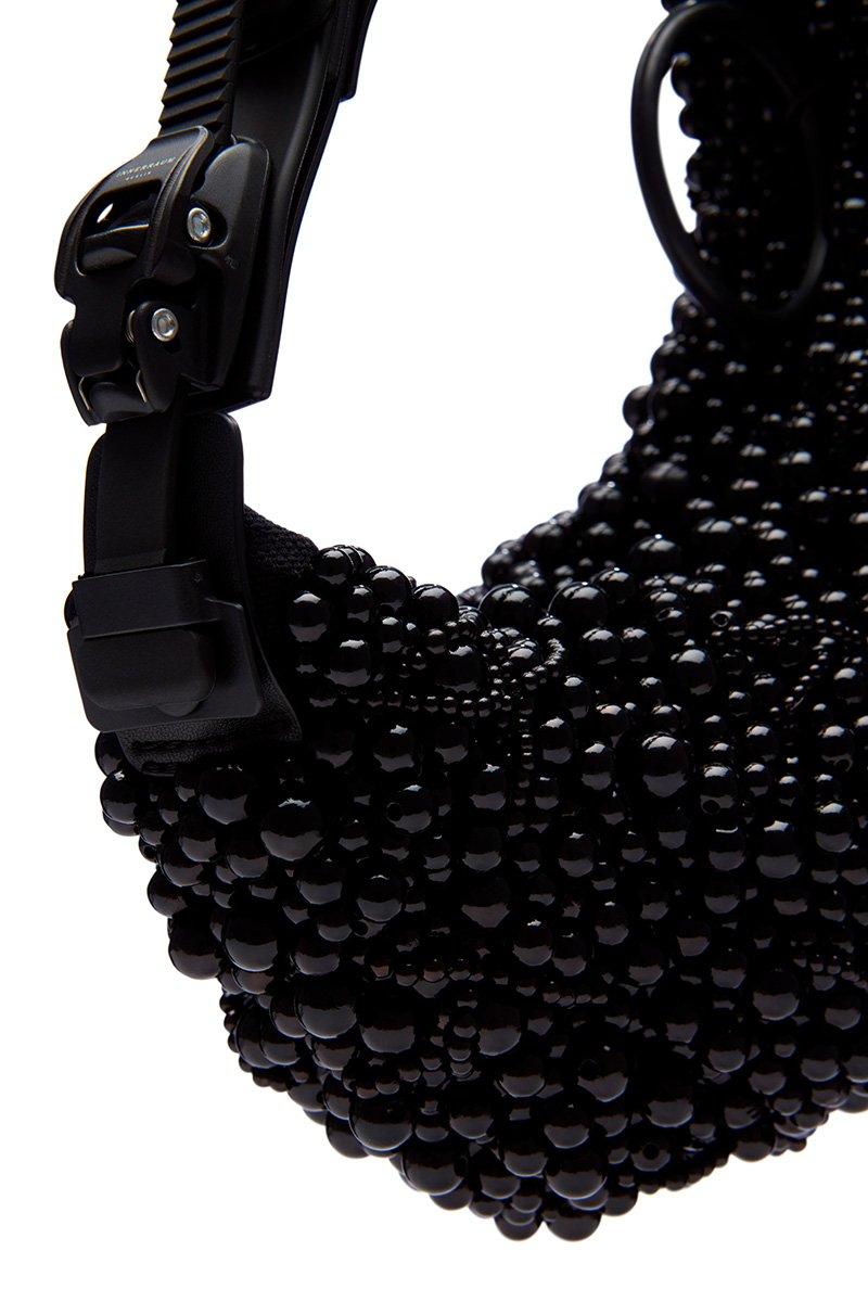 Innerraum Berlin OBJECT HM0 SMALL PEARLS HANDBAG BLACK SHINY + BLACK MATT