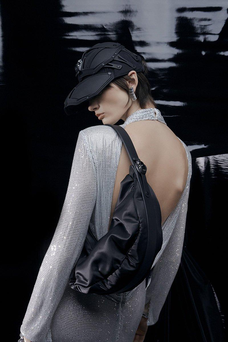 Innerraum Berlin OBJECT HM2 SMALL HALF MOON BAG BLACK - PUFFY BOMBER NYLON + BLACK MATT