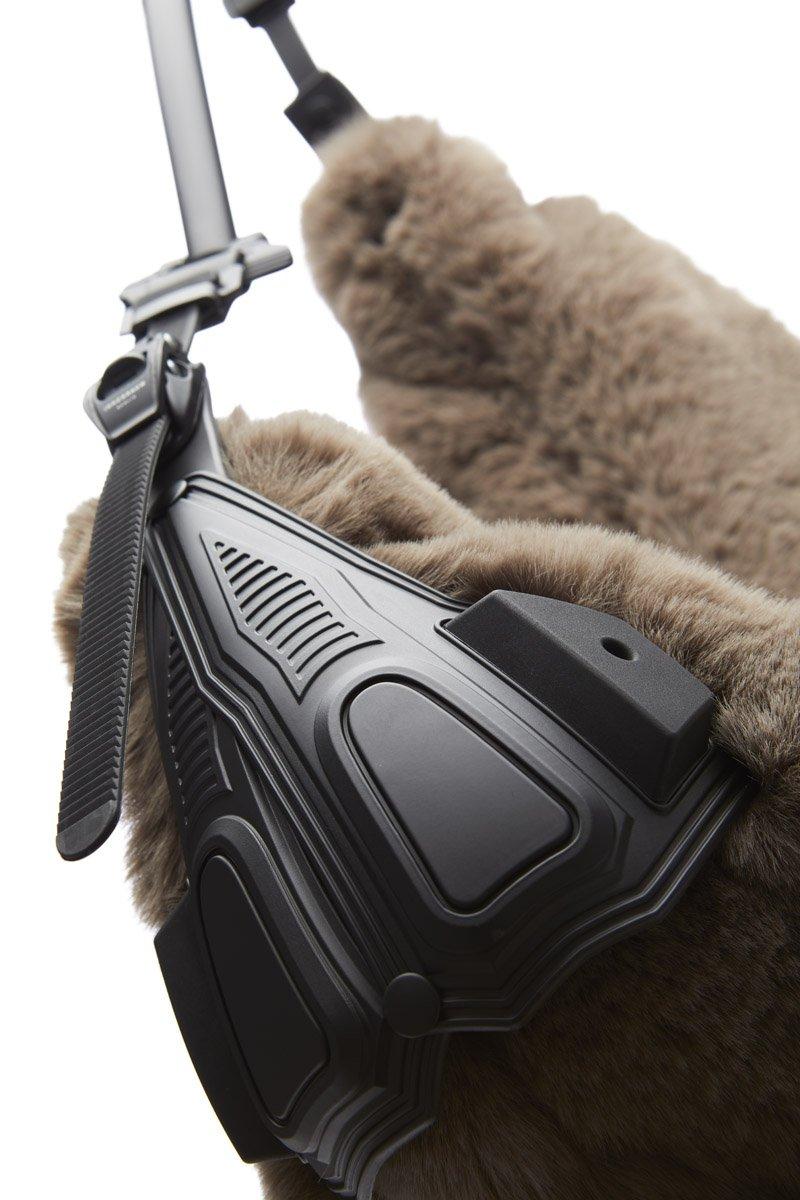 Innerraum Berlin OBJECT HM3 HALF MOON BAG WARM GRAY + BLACK MATT