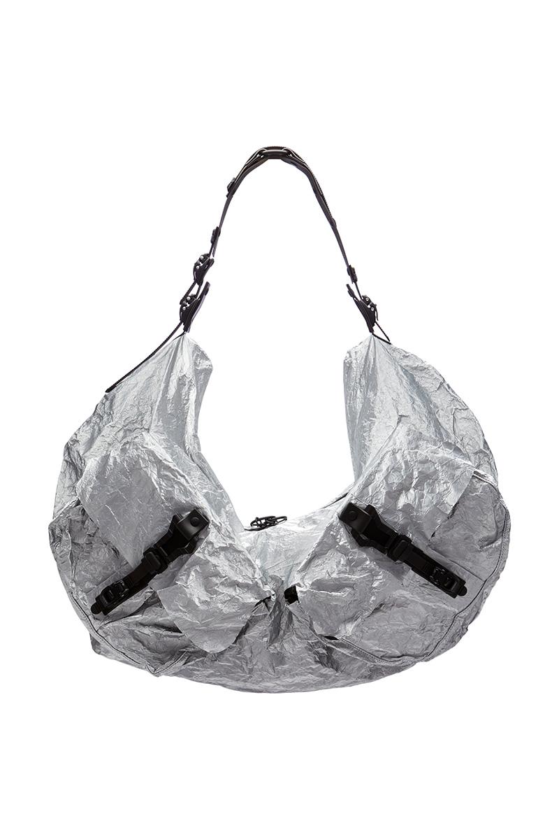 innerraum berlin OBJECT HM4 XXL HALF MOON BAG ALUMINIUM + BLACK MATT