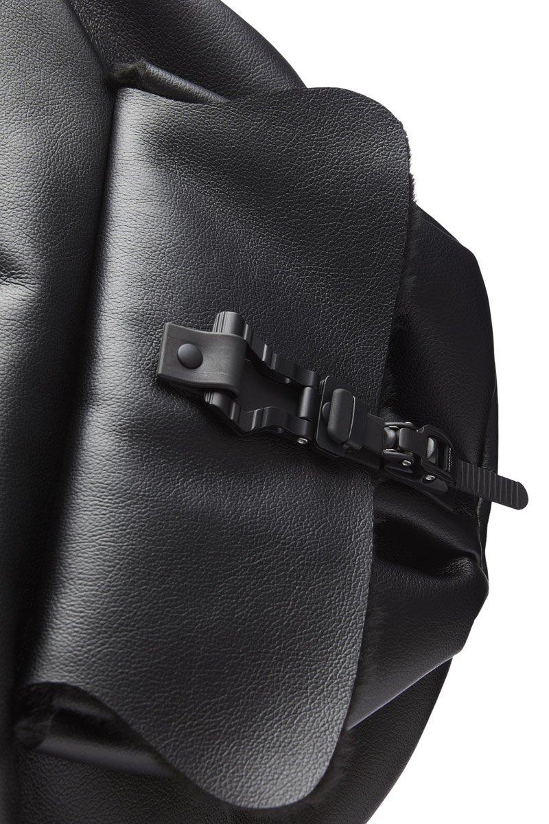 Innerraum Berlin OBJECT HM4 XXL HALF MOON BAG BLACK + BLACK MATT